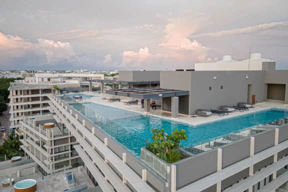Hermoso y exclusivo 1BD a pocos pasos Del Mar