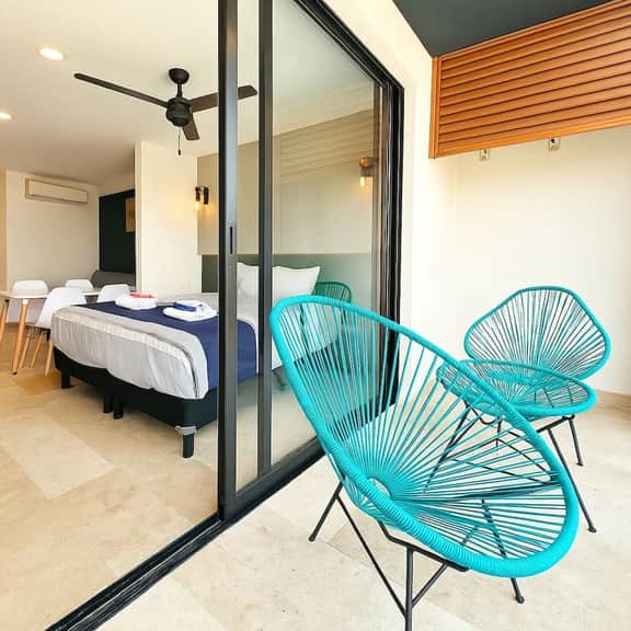 Modern Studio + Rooftop Pool near 5th Ave & Beach