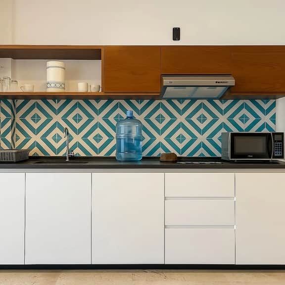 Modern Studio + Rooftop Pool near 5th Ave & Beach