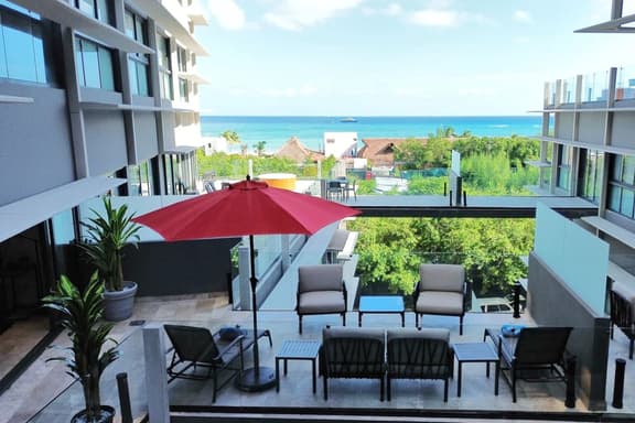 Lujo y confort vista al mar en ubicación premium